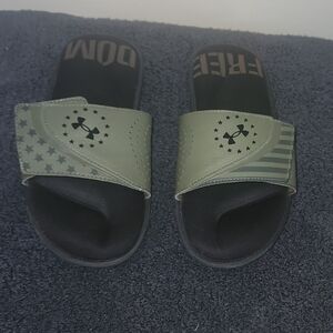 Under Armour Green and Black Sandals